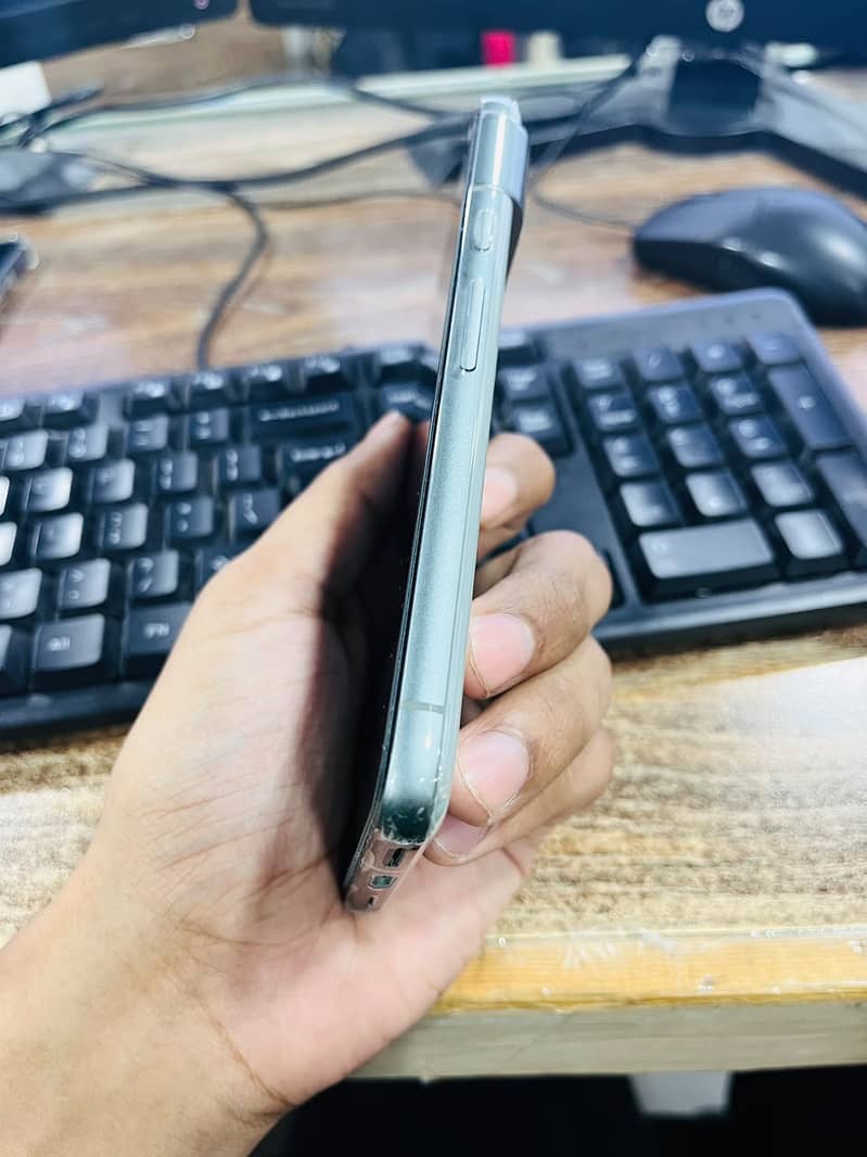 Google Pixel 8 1