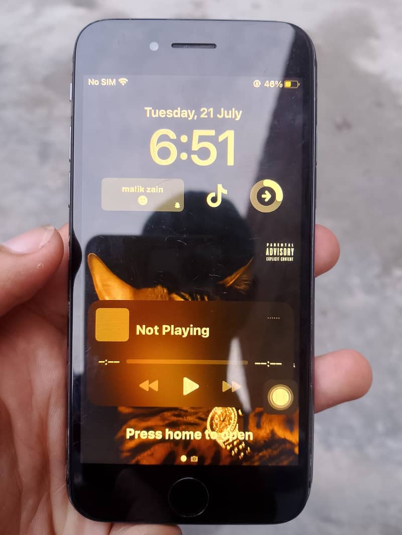 Apple iPhone 8 3