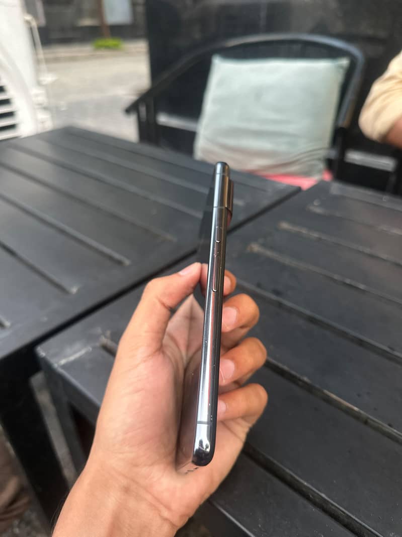 Google Pixel 8 Pro 4