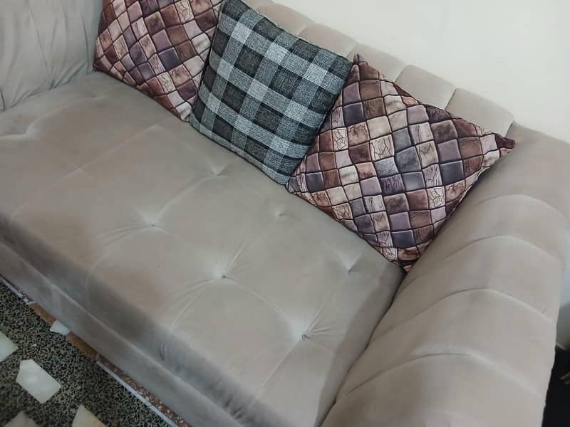 2 seater sofa 1