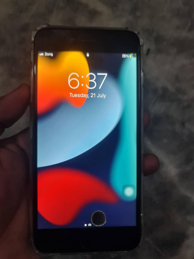Apple iPhone 6S Plus 1