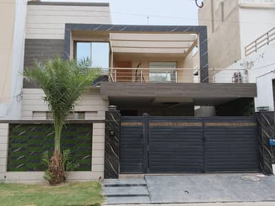 spacious house used by Doctor family