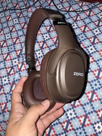 Zero zenith headphone