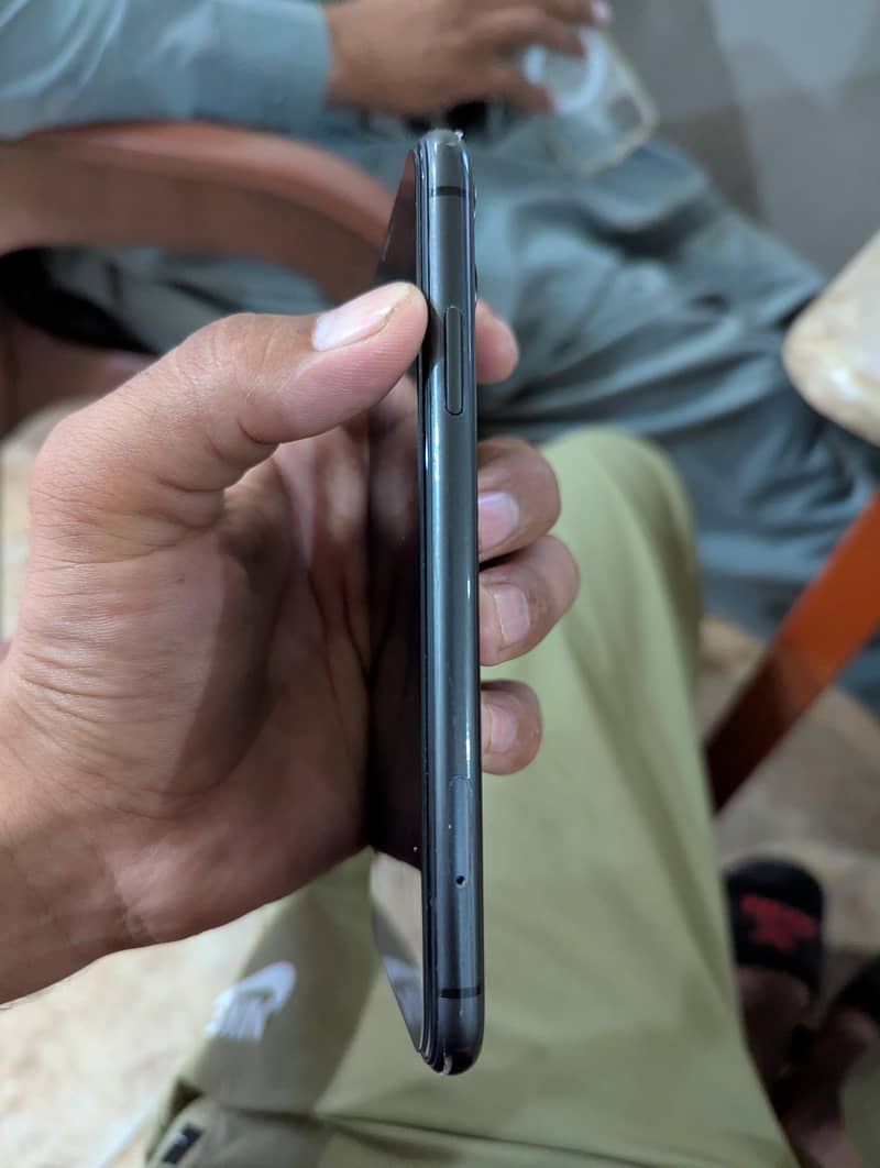 Apple iPhone 11 2