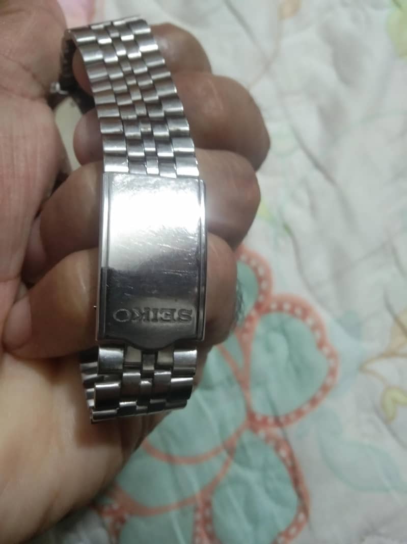 seiko 5 automatic 4