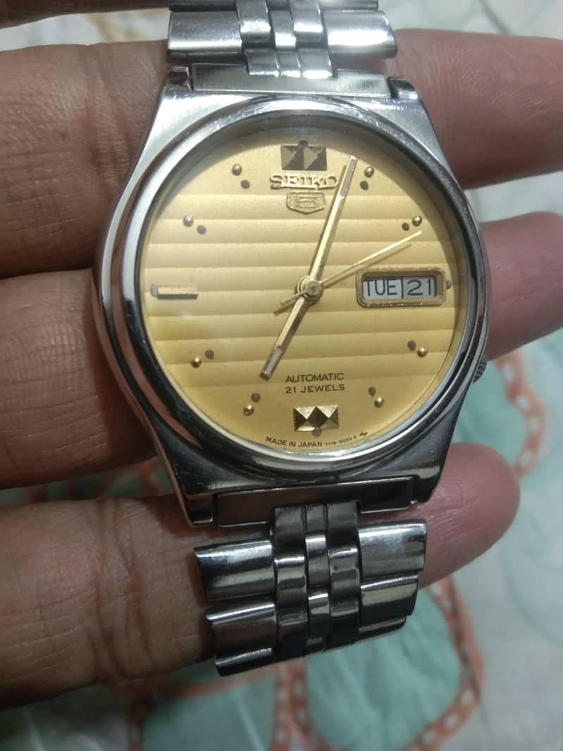 seiko 5 automatic 6