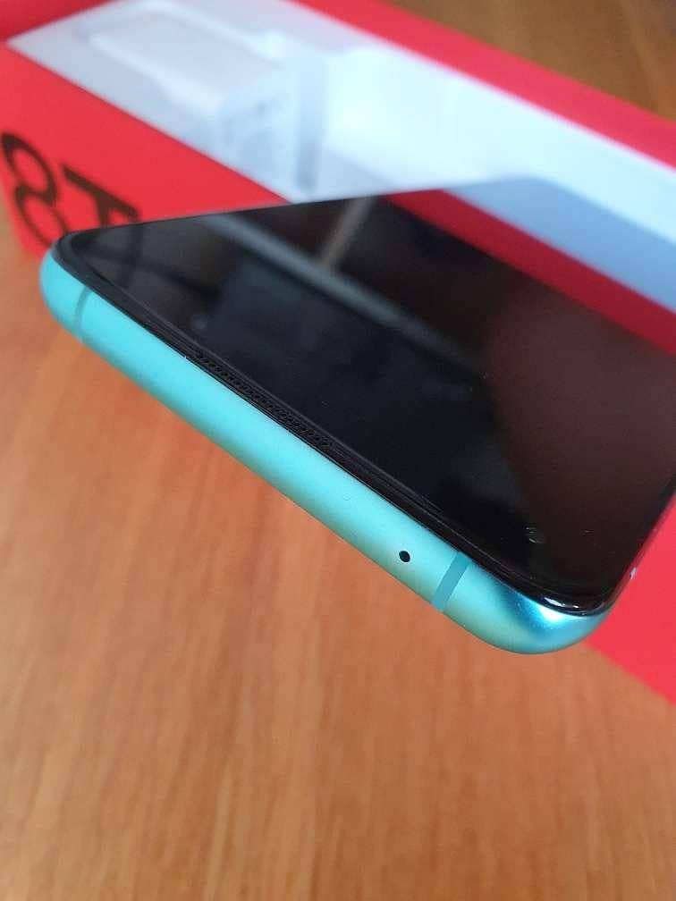 One Plus 8T 4