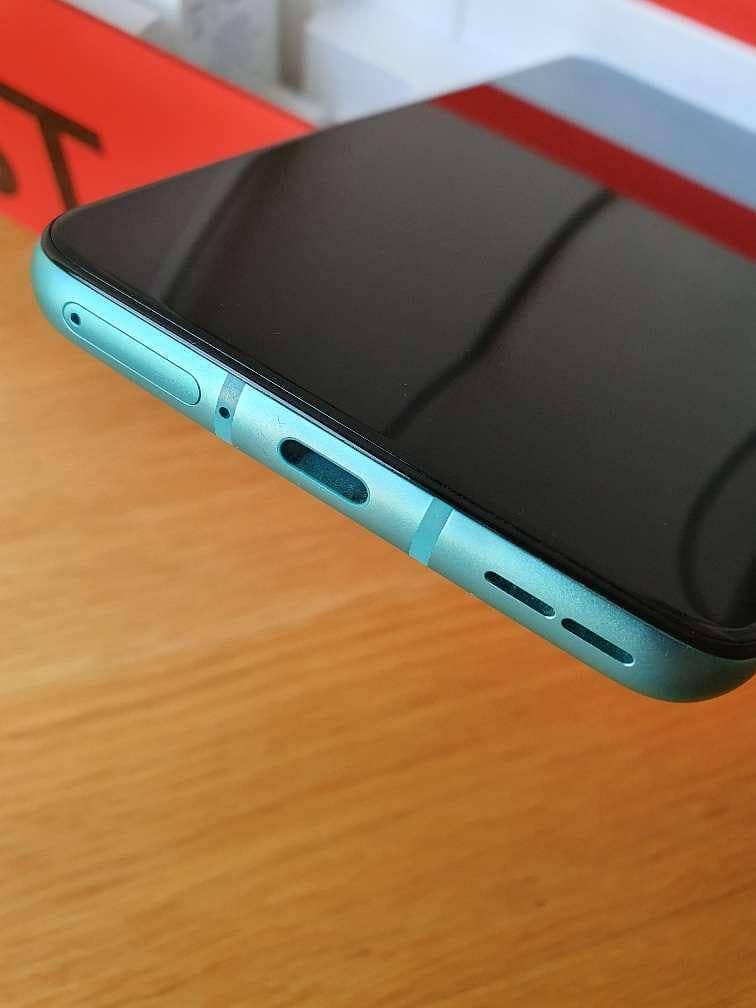 One Plus 8T 5