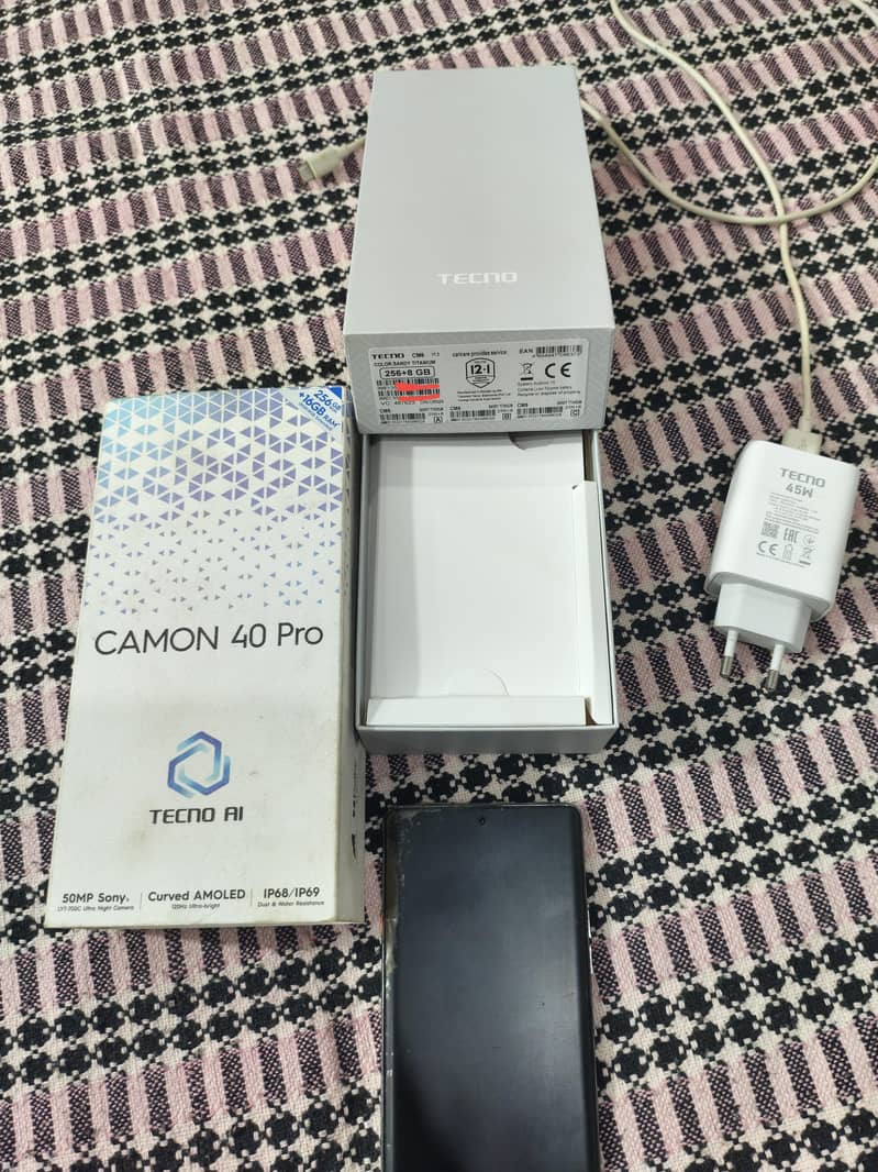Tecno CAMON 40 Pro 3