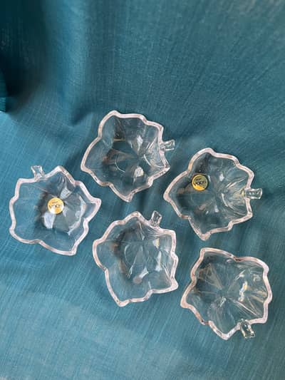 Vintage SOGA Japan Crystal Glass Dishes — Leaf Shape, Set of 5