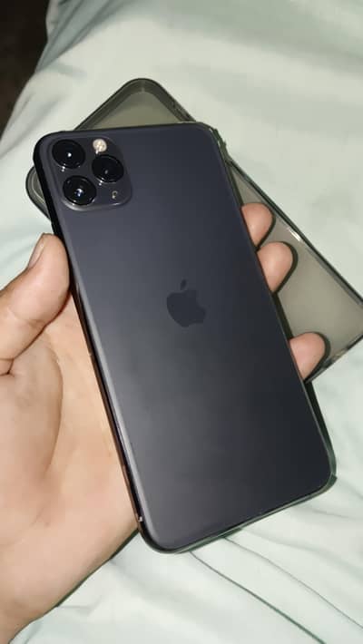 iphone 11promax 256gb 92helth urgent sale