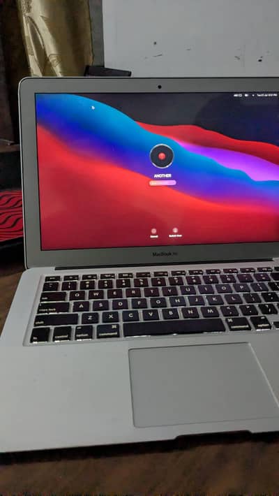 Apple MacBook Air 2015 | 13" | Core i5 | 4GB RAM | 256GB SSD