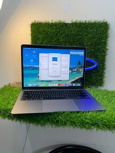 apple MacBook air m1 2020 / 8 gb ram 256 gb ssd m1 chip