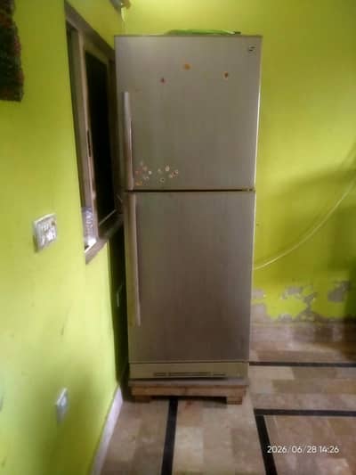 dawlance refrigerator