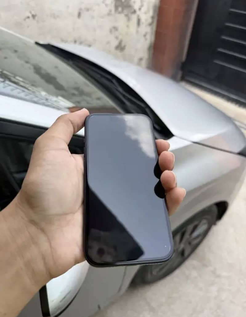 Apple iPhone 15 4