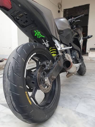 Yamaha r3 replica 400cc