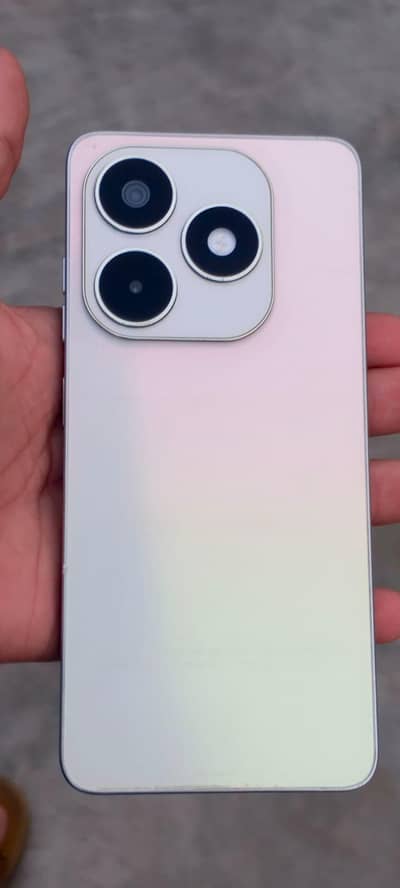 Tecno Spark 20 for sale 28k RS