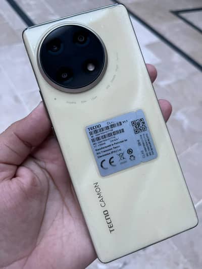 Tecno CAMON 30S