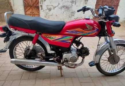 Honda 70 cc bike urgent for sale 03278130349