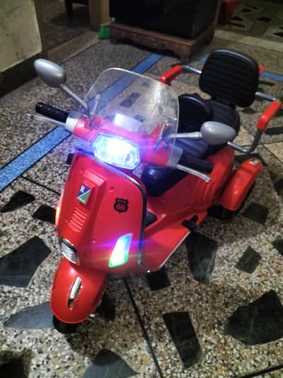 double seater scootie with all running functions