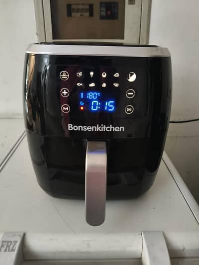BonsenKitchen Digital Air Fryer | Touch Screen | UK model | New