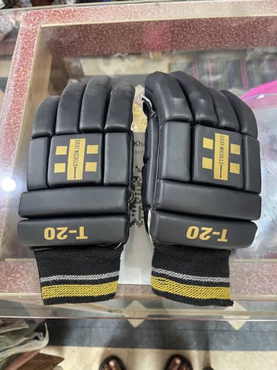 Batting Gloves (contact: 03202610143)