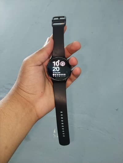 Samsung Galaxy Watch 4 - excellent condition - 100% original
