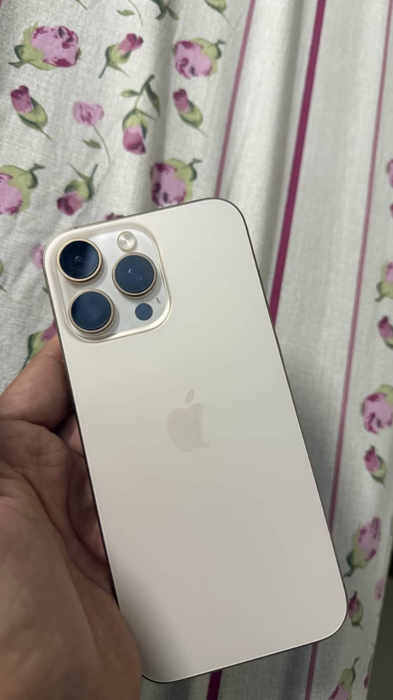 Iphone 16 pro max 0