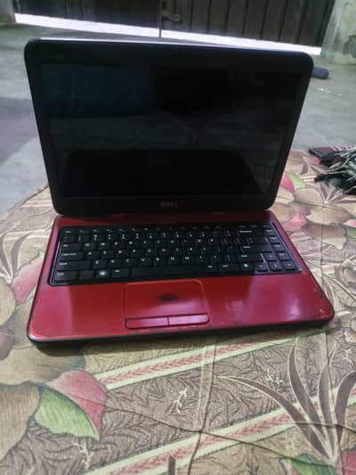 RAM 4 GB Intel(R) core i5 2 generation 128 GB SSD hard
