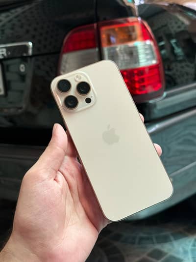 Apple iPhone 16 Pro Max