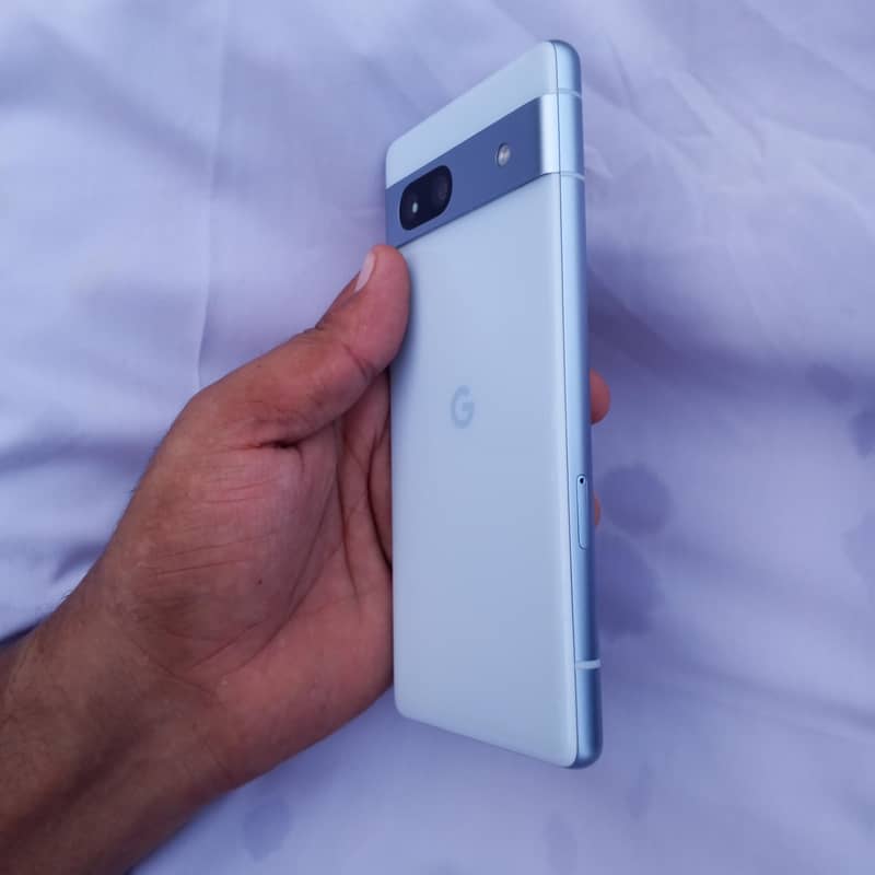 Google Pixel 7a 3