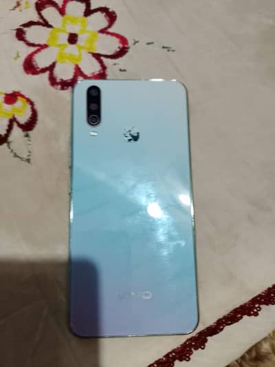 Vivo Y17