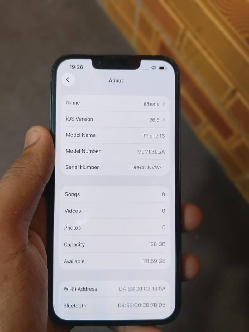 Apple iPhone 13 5