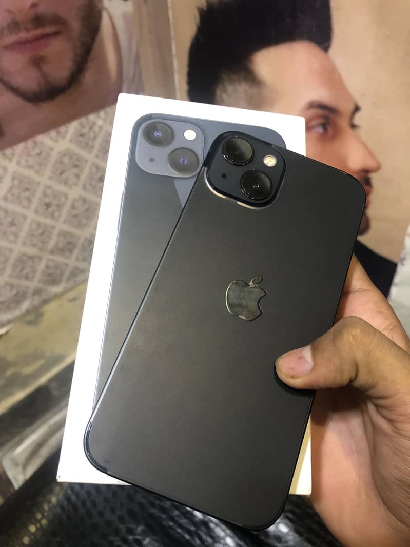 Apple iPhone 13 3