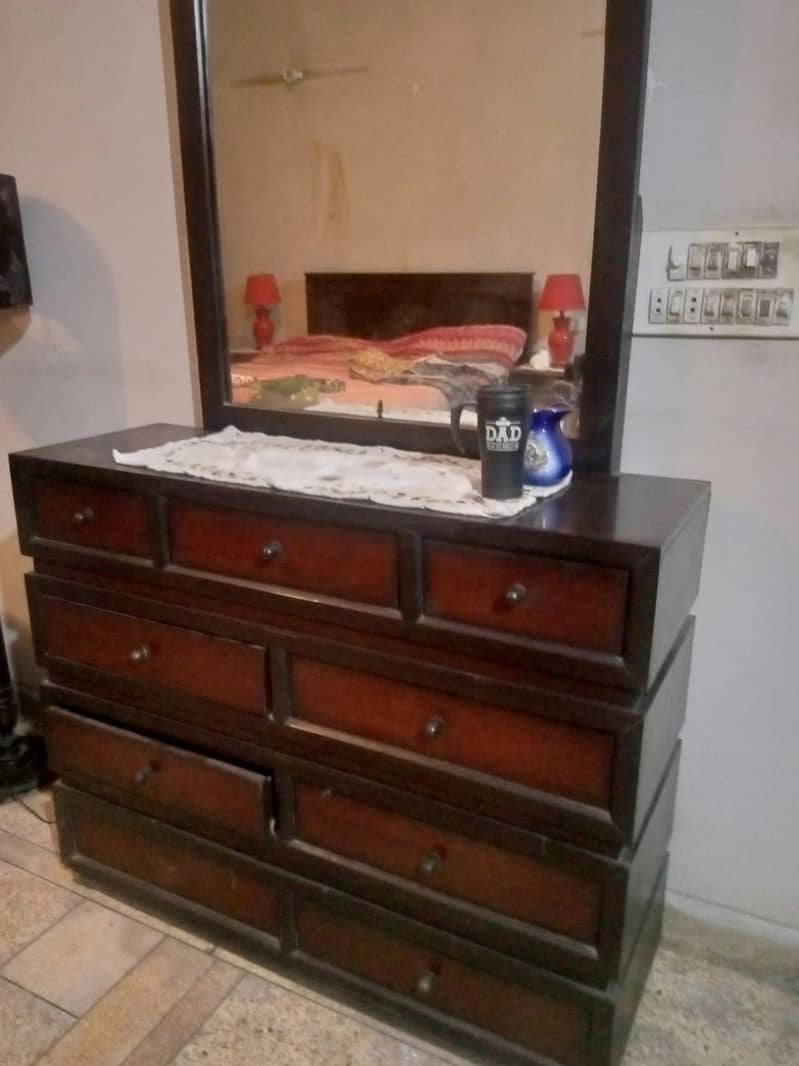 dressing table 2