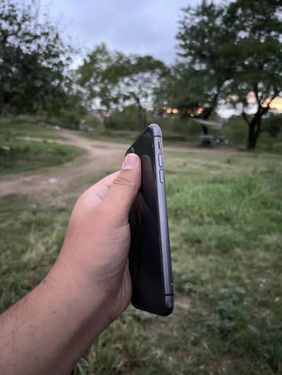 Iphone 11.128gb.    Dual approved.  Urgent sale