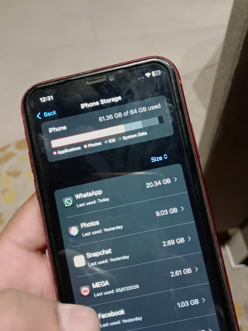 Apple iPhone 11 3