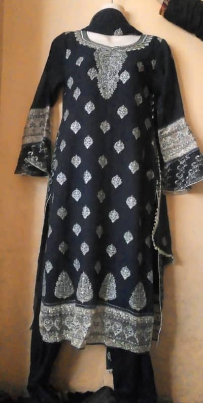2nd Hand Women's Western Dresses – Good Condition