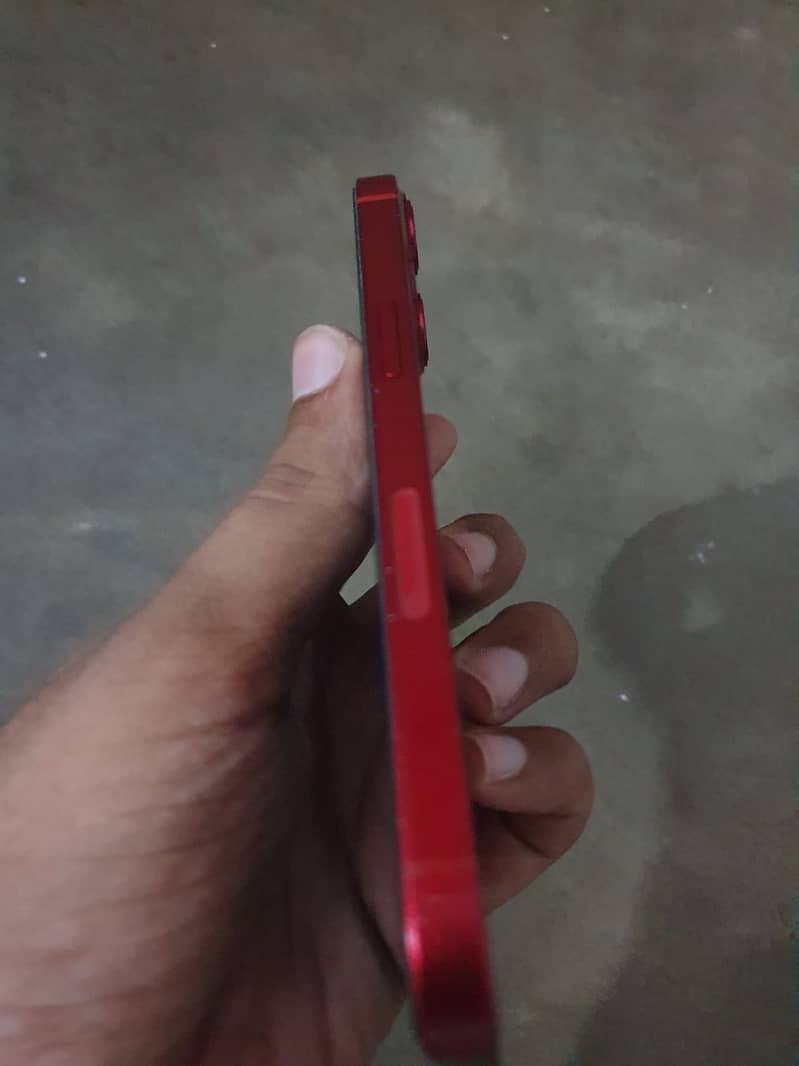 Apple iPhone 13 3