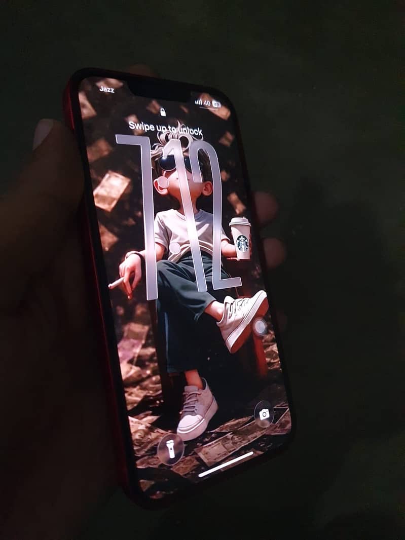 Apple iPhone 13 4