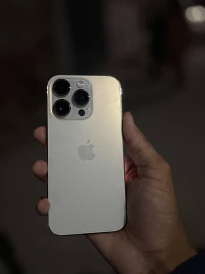 Iphone 14 pro jv 128 gb     92 battery health
