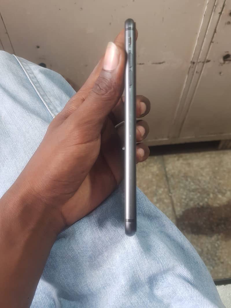 Apple iPhone 8 Plus 7