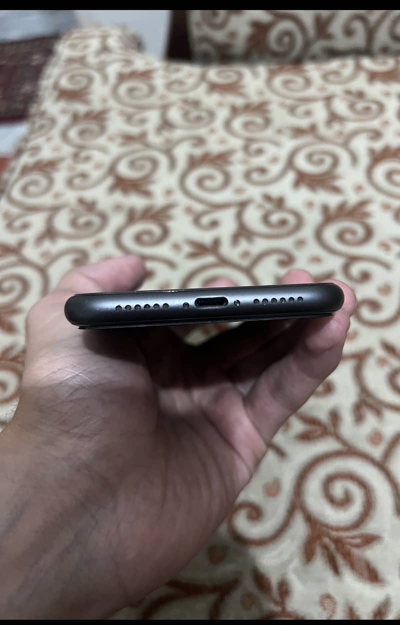 Apple iPhone 11 2