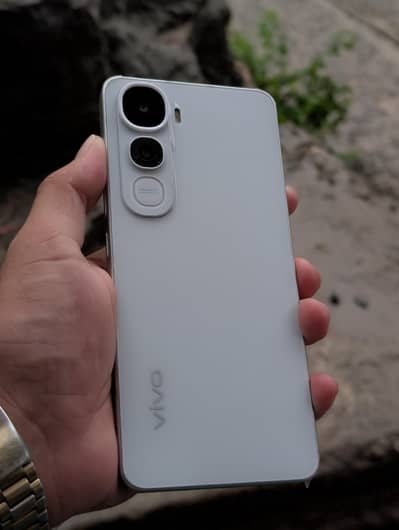 Vivo Y400 8+8/256 PTA official approved dual SIM box 