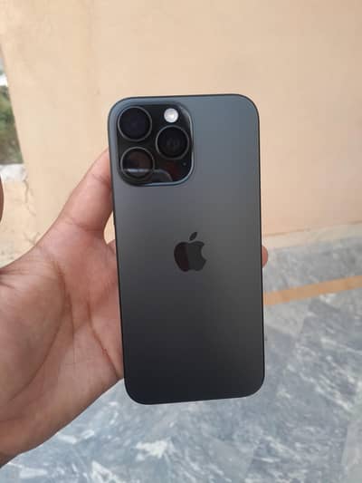 Apple iPhone 16 Pro Max