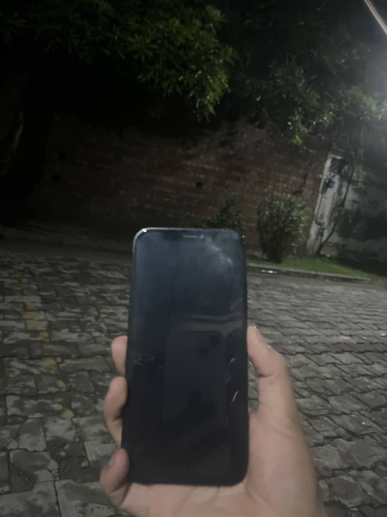 Apple iPhone 12 Pro 1