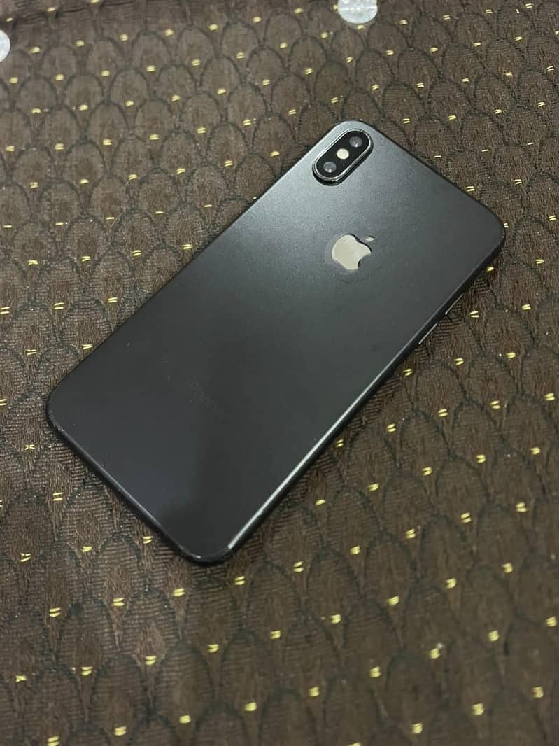Apple iPhone X 3