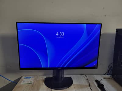 LG 27UK850-W – 27" 4K UHD IPS HDR USB-C Monitor (Excellent Condition)
