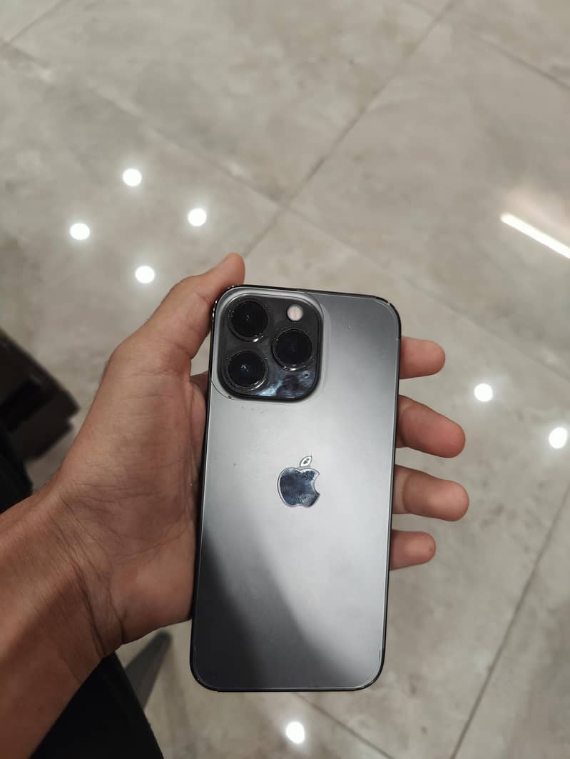 Apple iPhone 13 Pro 0