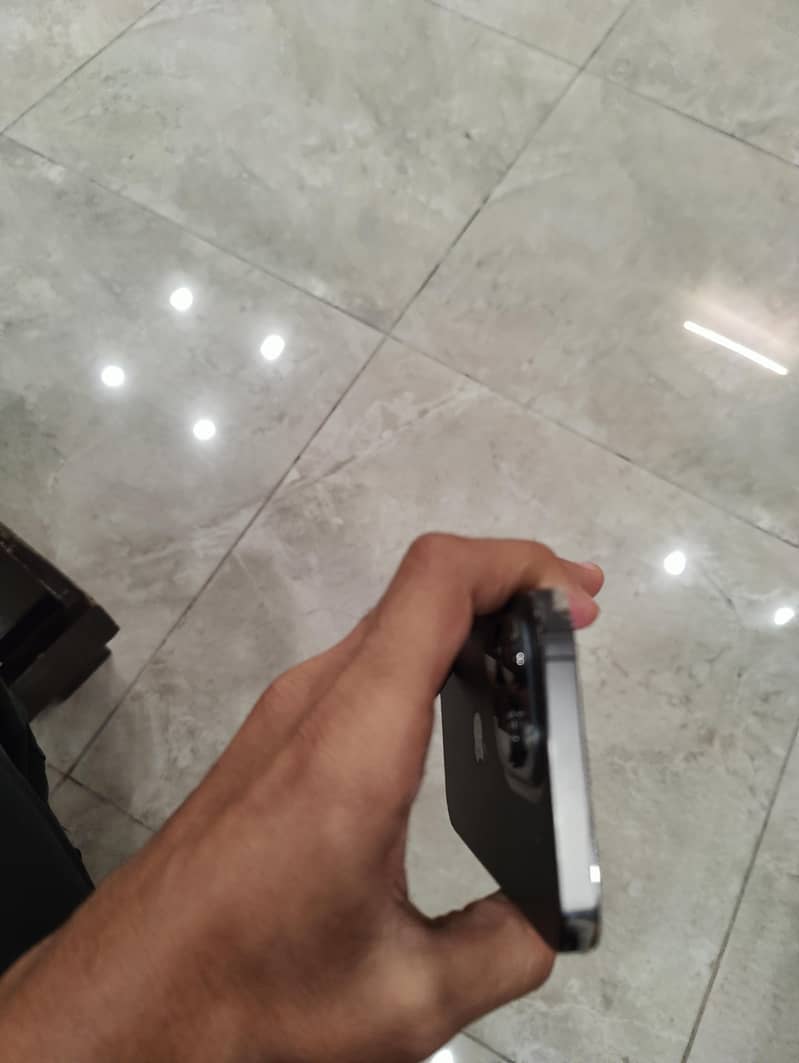 Apple iPhone 13 Pro 7
